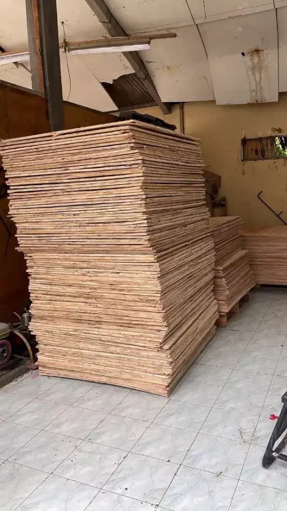 Triplek bekas 12 mili