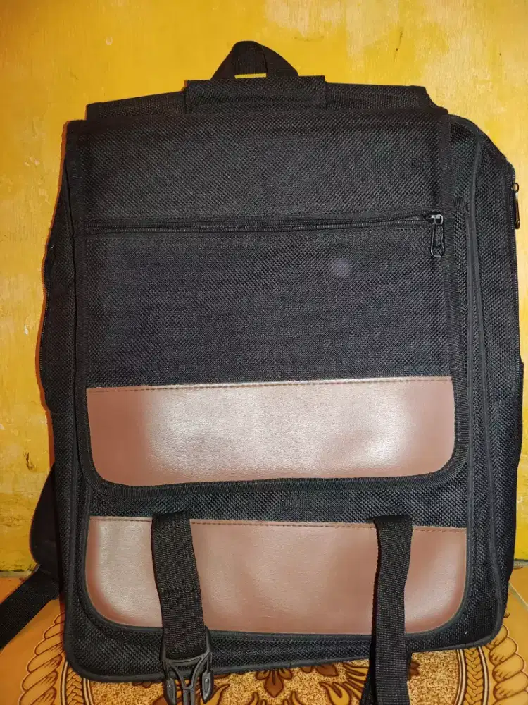 Tas Ransel Hitam Coklat
