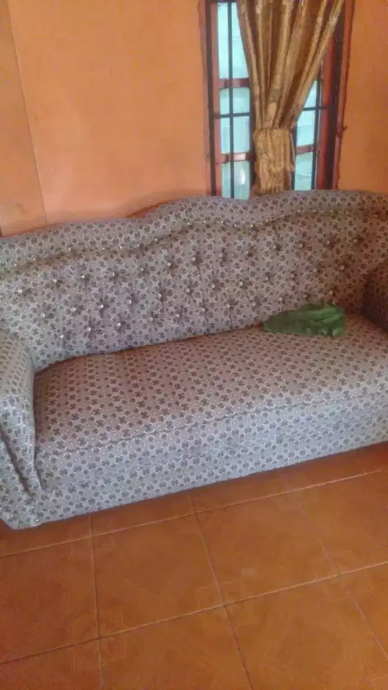 Tukang jok panggilan terdekat