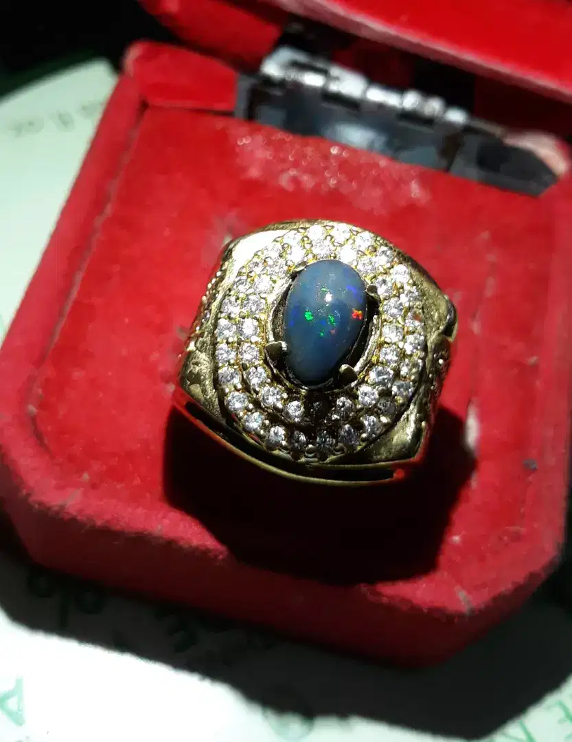 Black Opal Sodong
Asli Banten Solid tidak tembus