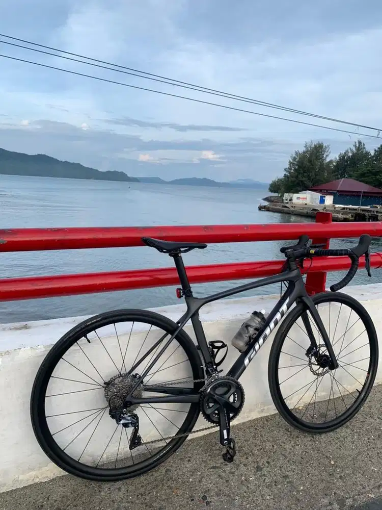 Roadbike Giant tcr adv 1 kom 2021