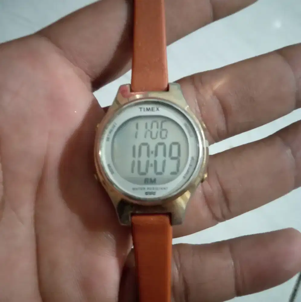 Jam tangan timex discount digital