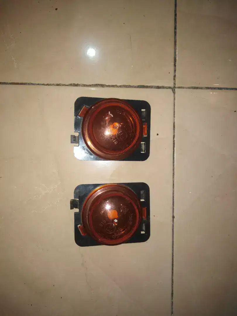 Lampu sein sepasang oem copotan original jeep wrangler rubicon