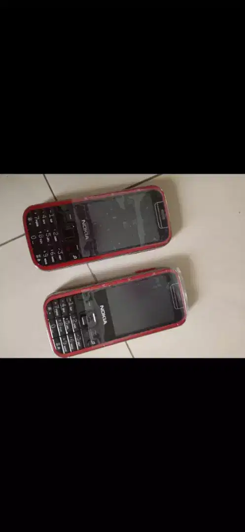 Hp model nokia 5730 kondisi 100% baru