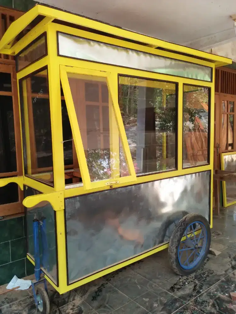 Aneka Gerobak Siap Melayani