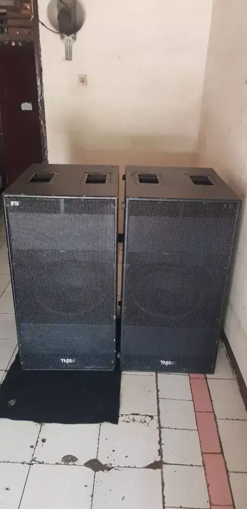 Speaker tasso best sale 18 inch