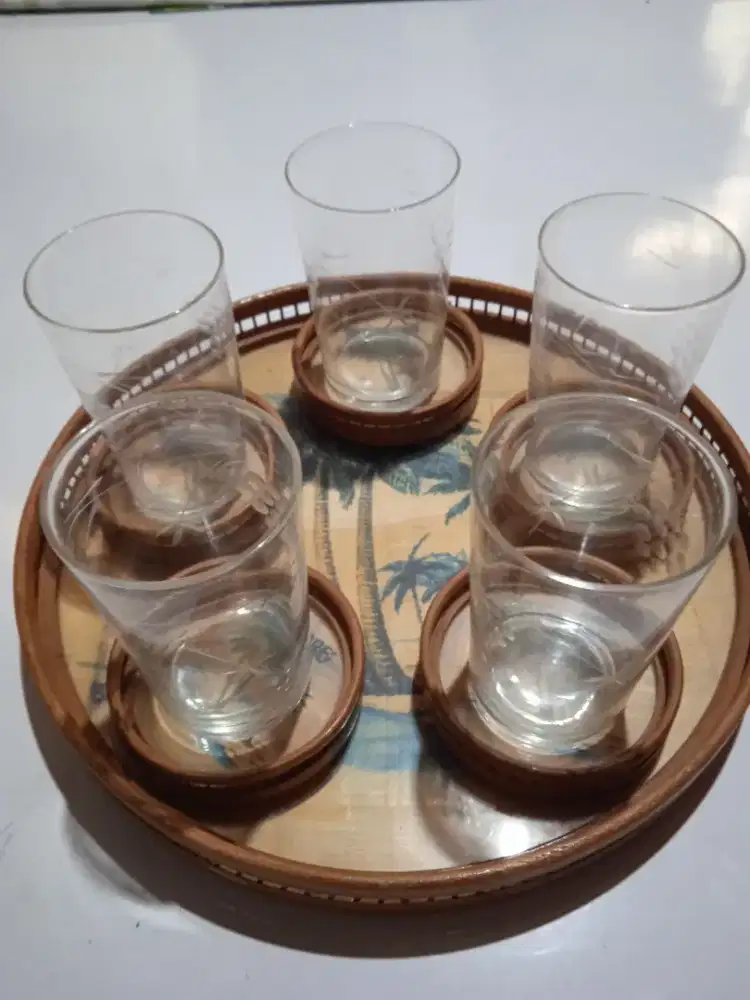 Set Gelas, Tatakan dan Nampan Baki Kondisi Baik