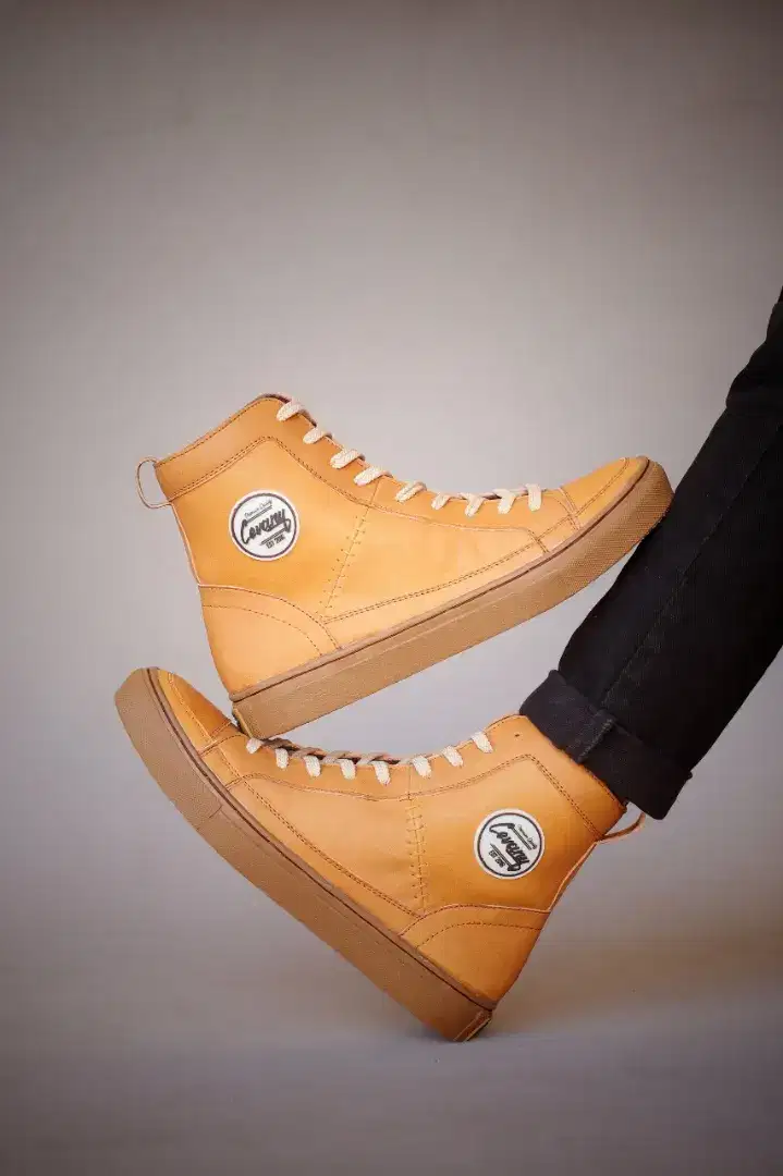 Sepatu kulit pria sneakers pria cevany dante high