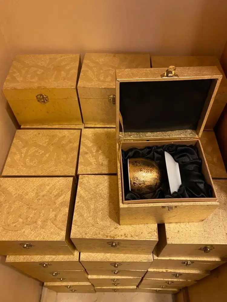 Perlengkapan makan merk Raynaud Perancis