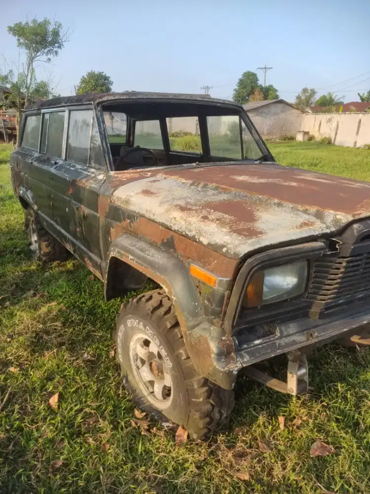 Jeeb Grand Wagoneer Station Wagon