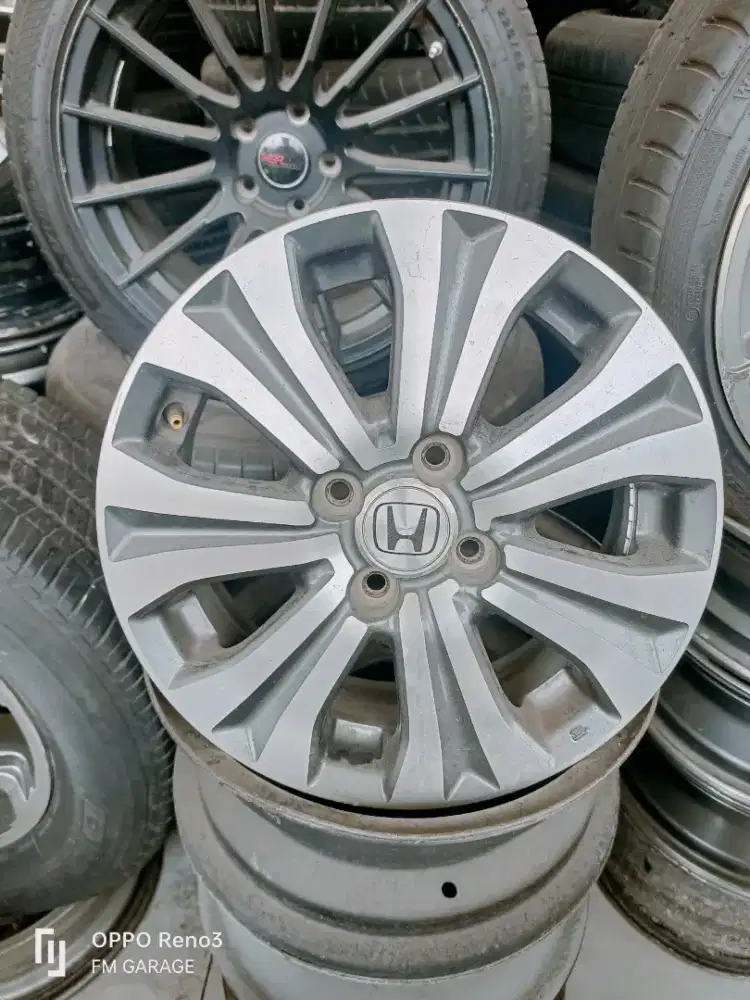 Velg R15 Oem di Indonesia - OLX Murah Dengan Harga Terbaik - OLX.co.id