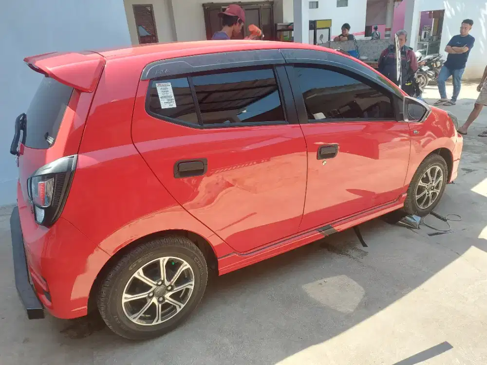 kaca film mobil penolak panas berbagai merk