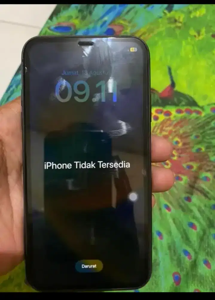 Di cari iphone rusak/ lock icloud untuk di beli..