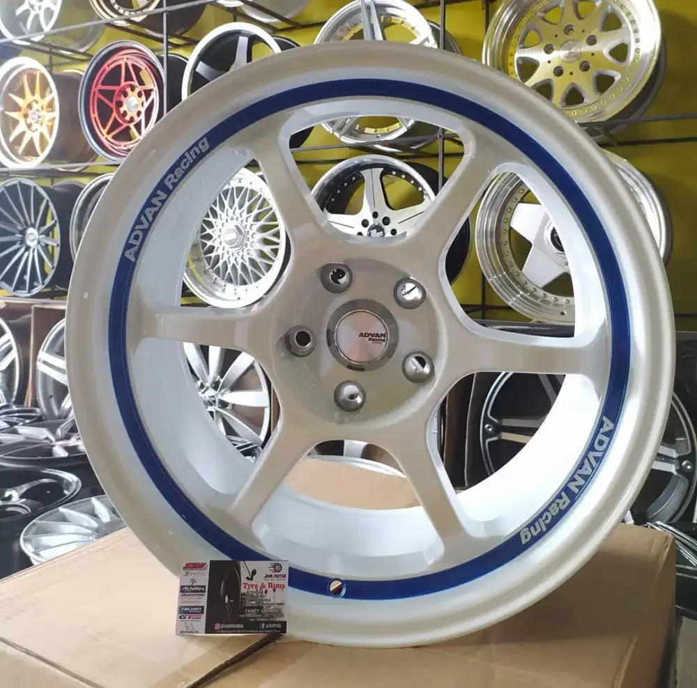 Velg advan rg r18 5x114.3 lbr8,5 et40