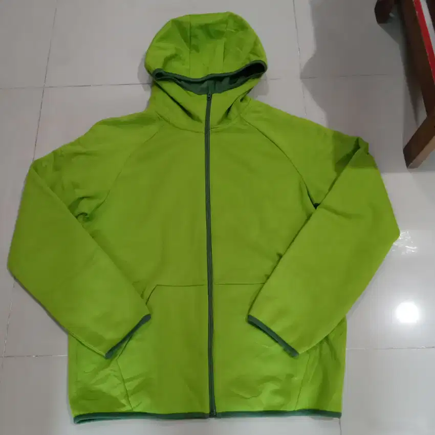 Jacket Uniqlo Hijau