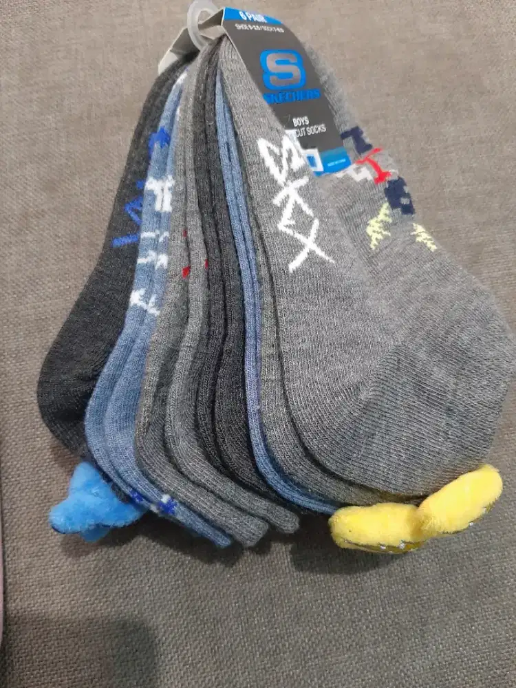 Kaos kaki anak bayi laki-laki