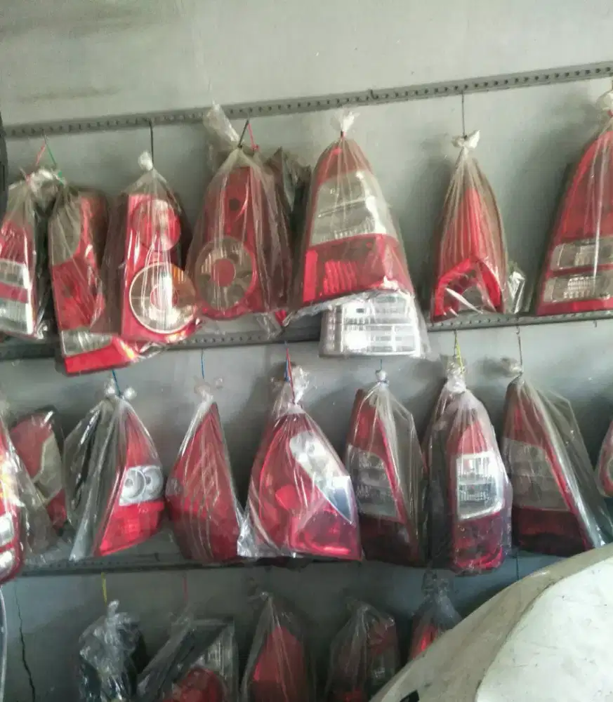 lampu mobil stop lamp & service