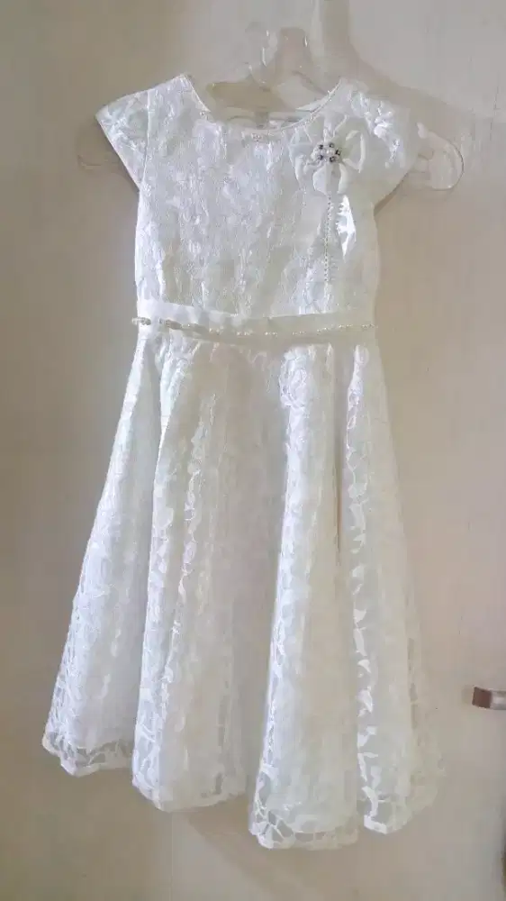 Preloved gaun anak merk Donita