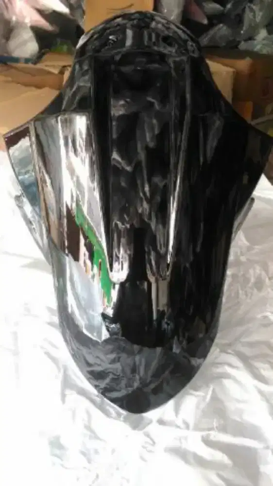 Spakbor depan KAWASAKI ninja 250 f1 pertama.