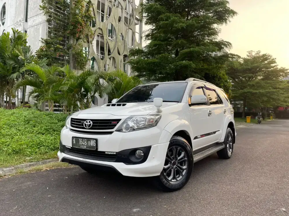 FORTUNER TRD SPORTIVO 2.5 AUTOMATIC 202T, KM RENDAH 68RB RECORD TOYOTA