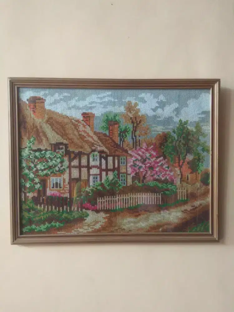 Lukisan strimin gambar pemandangan rumah