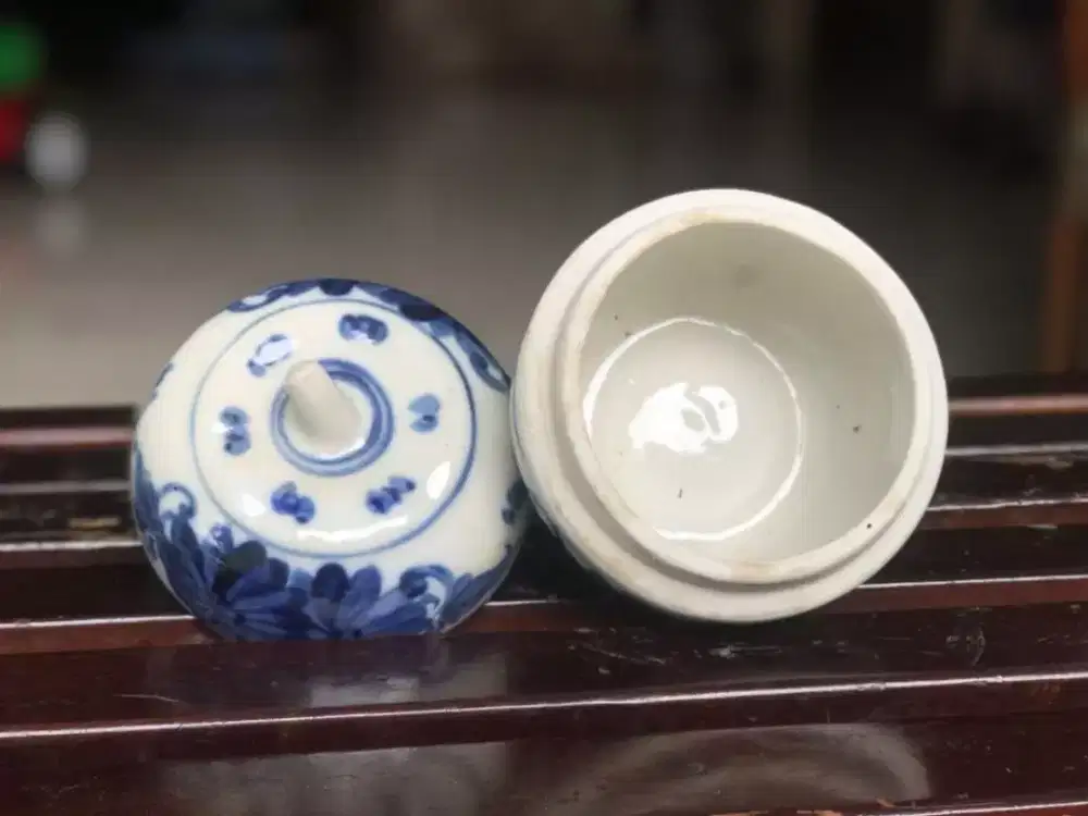 cepuk atau asbak keramik antik