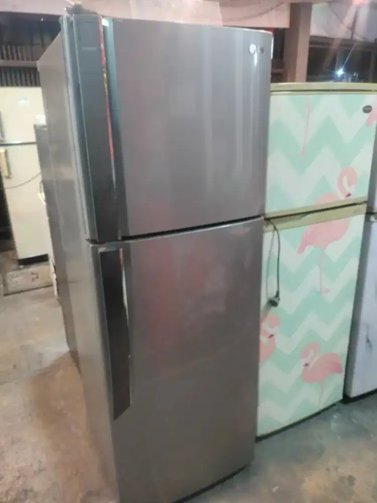 Kulkas 2 Pintu LG 390 Liter, 185 Watt, SECOND SIAP PAKAI, Bandung