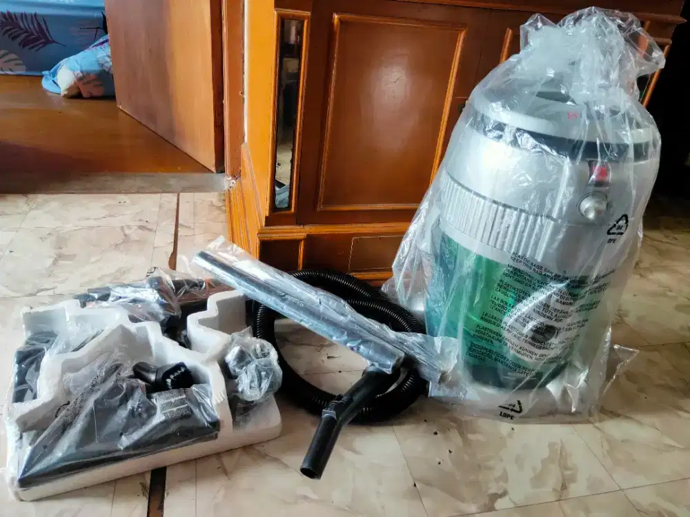 Vacuum cleaner 1200w