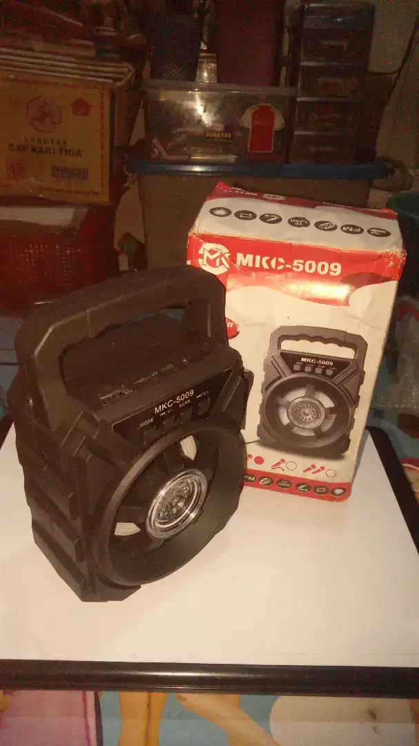 Speaker Mini Bluetooth/Radio + Mic