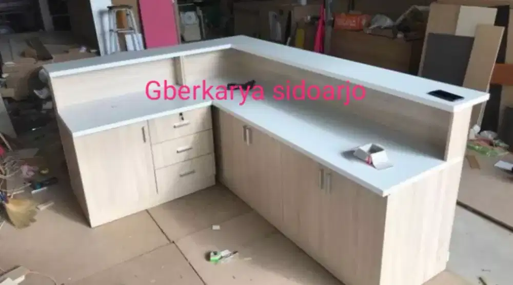 Meja resepsionis meja kasir costum