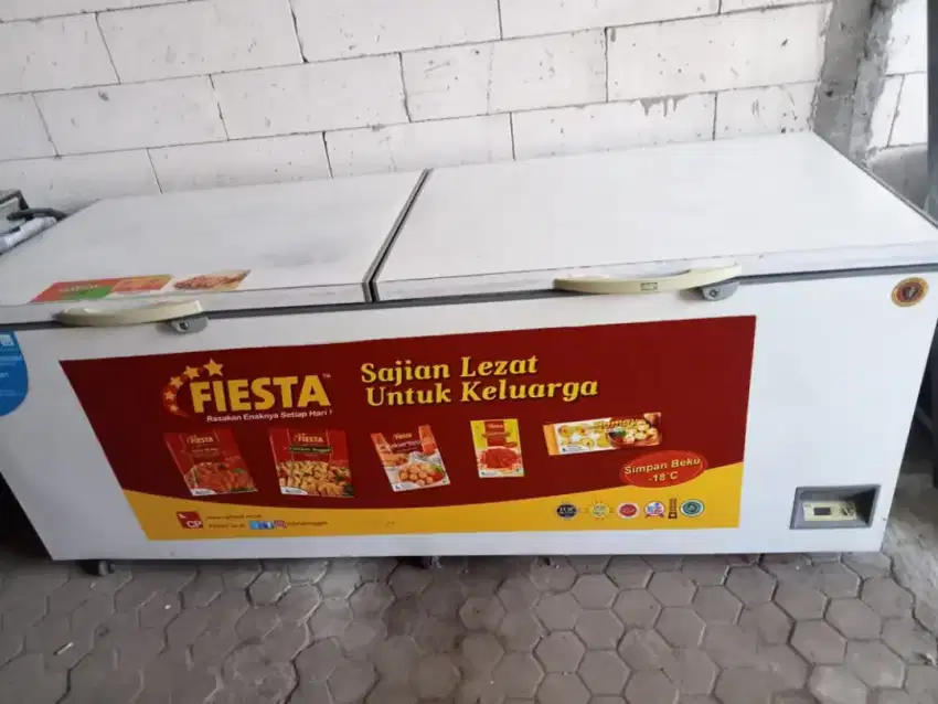 Kami siap menerima ferzzer bok rusak atau kulaks