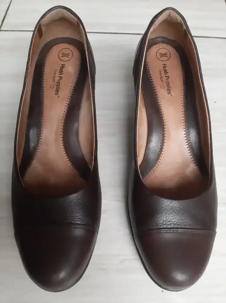 Sepatu Hush Puippes
