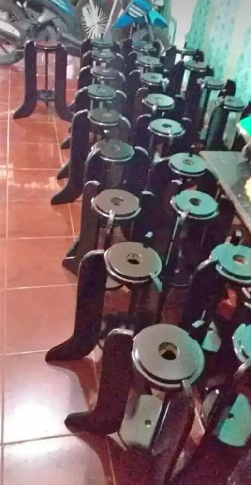 PATAKA/TIANG BENDERA 3 KAKI . GROSIR