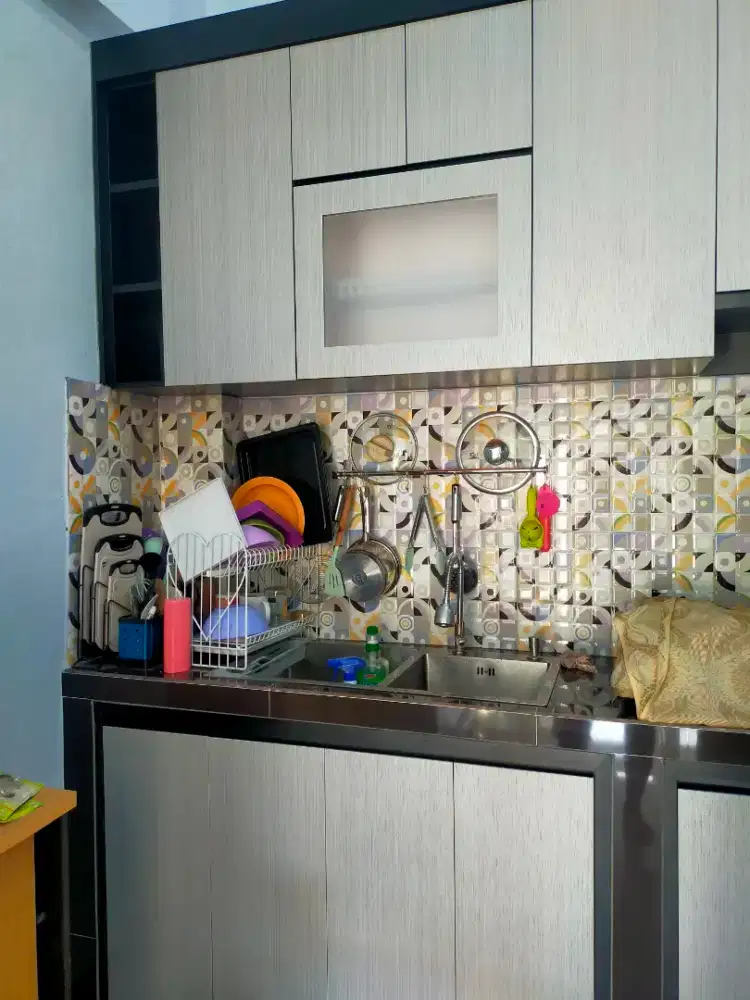 Lemari bawah tangga kitchen set lemari pakaian dll custom interior