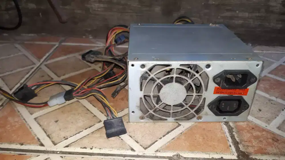 Power supply utk cpu komputer kond hdp mgkn ada yg bth slhkn cpt deh