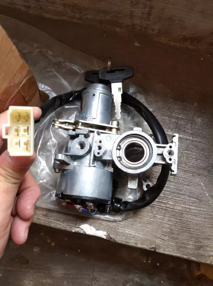 kunci kontak Ps 100 truck