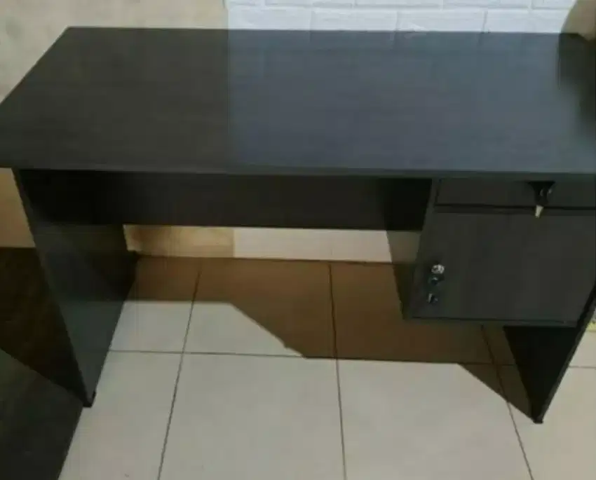 meja kantor murah