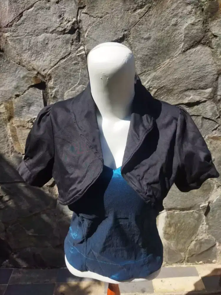 Rompi crop top satin