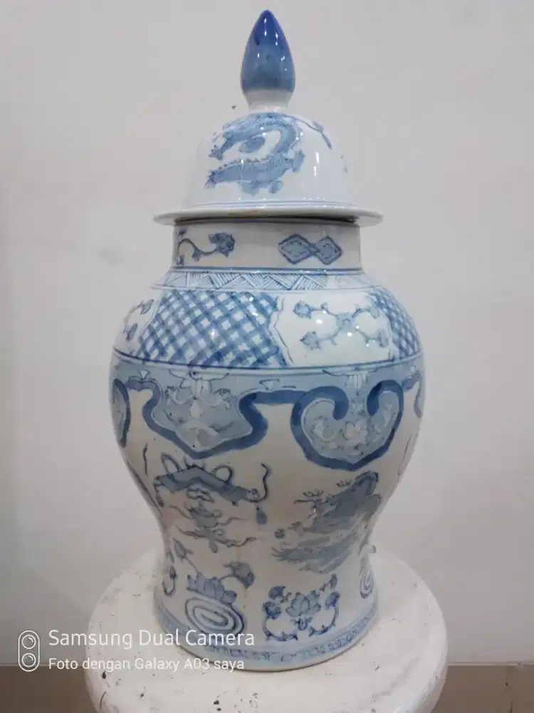 Guci keramik cina kuno lukis T.45cmx L.24cm