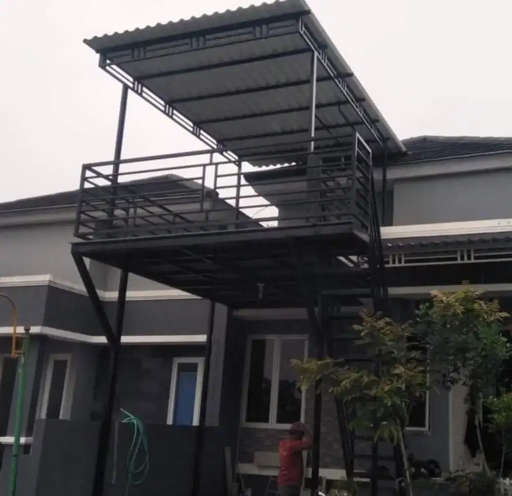 Mezanin kanopi rumah