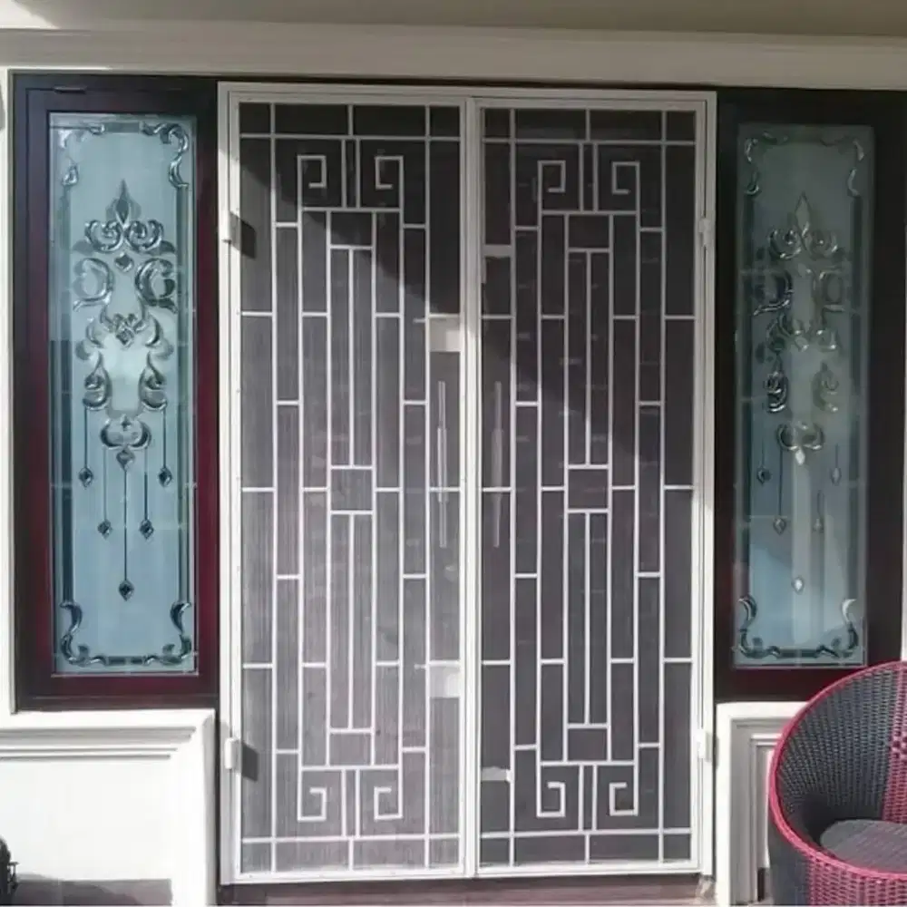 Tralis pintu dobel kasa dua daun pintu