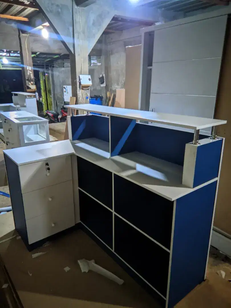 Meja Usaha Lea Furniture