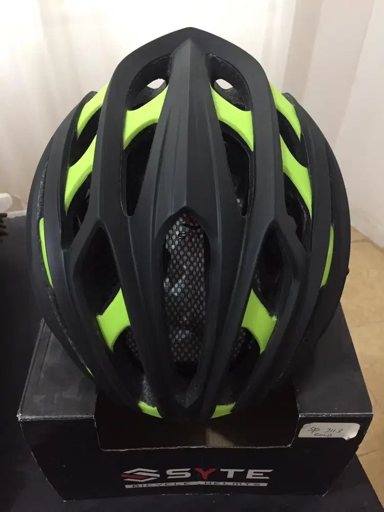 Helm sepeda SYTE 103