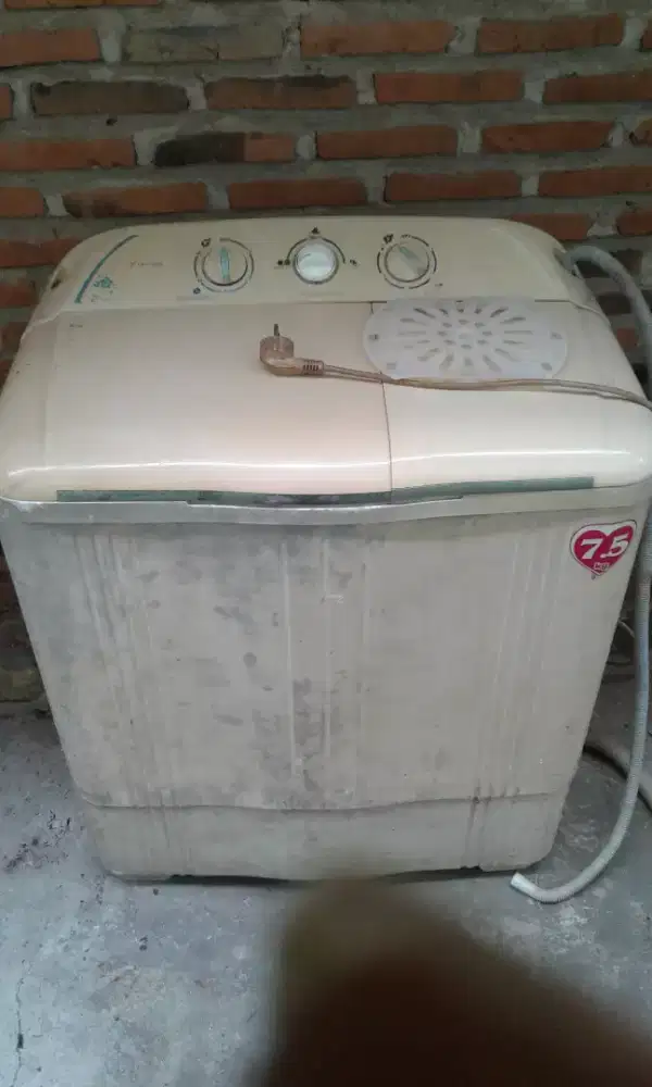 Mesin Cuci SANKEN 2 tabung 7,5kg