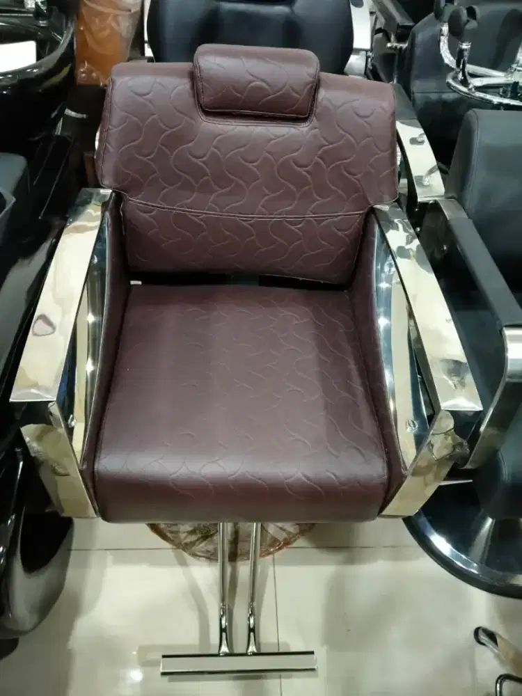 Melayani COD, kursi pangkas