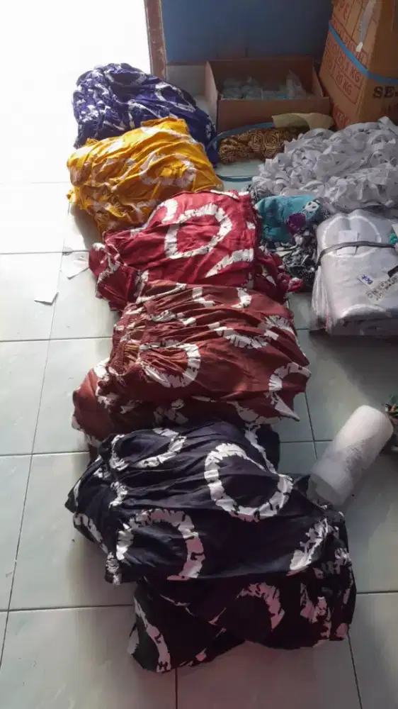 Grosir Celana pendek batik pria wanita