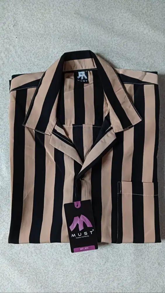 Kemeja Salur Coksu V-Neck Korean Style