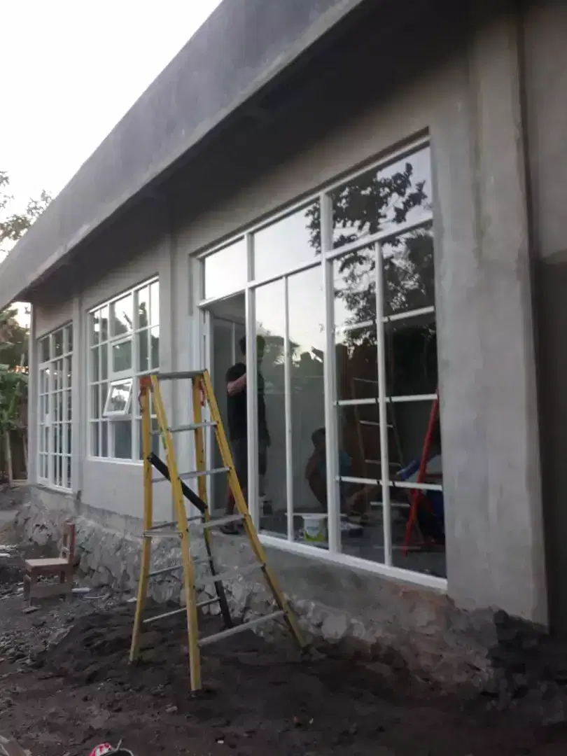 Pintu aluminium tempred kotak polos bukaam geser lipat jungkit putar