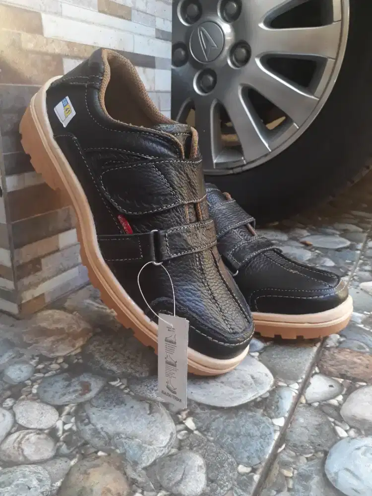 Sepatu pria casual kretek kulit asli tan