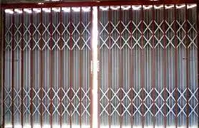 pintu harmonika kuat murah